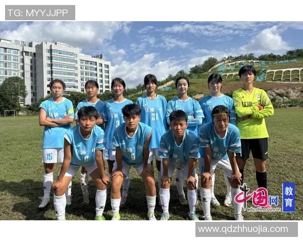 中超女足球星展现风采 助力女足崛起成就梦想 中超女足球星展现风采 助力女足崛起成就梦想