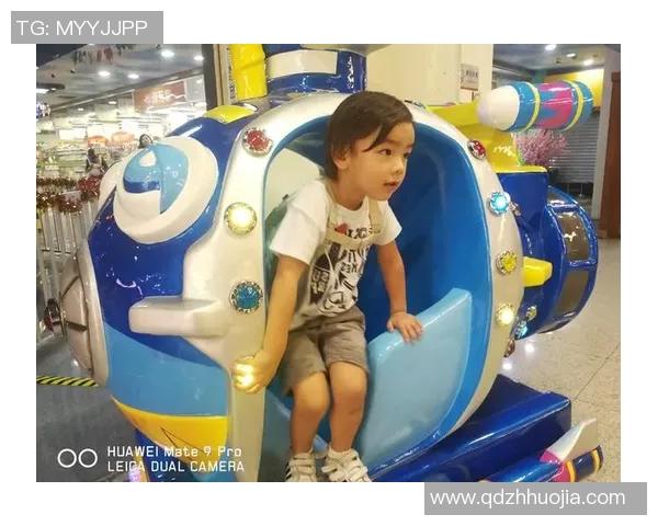 聚焦世界足坛巨星成长历程与辉煌成就全面解读 聚焦世界足坛巨星成长历程与辉煌成就全面解读